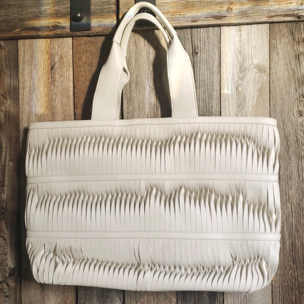 Club Monaco woven bag ivory tote